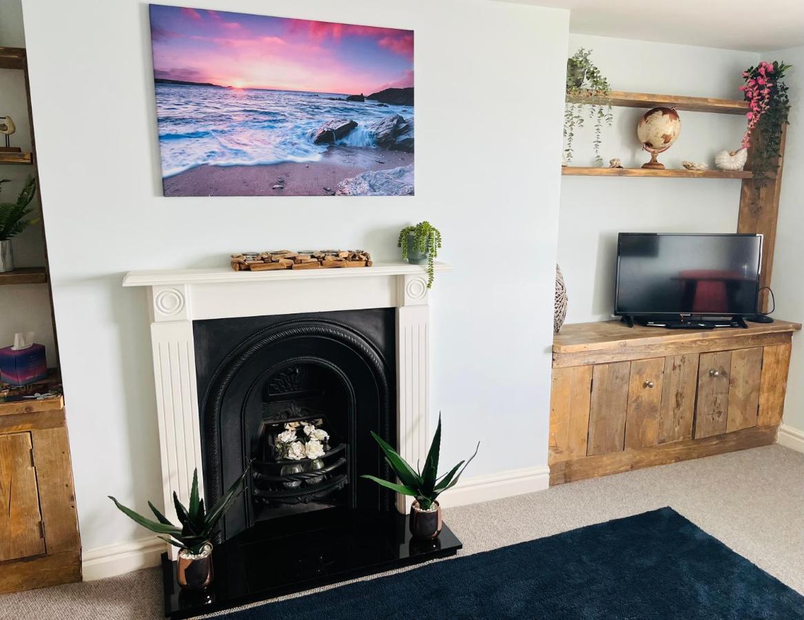 Beautiful Beachfront Retreat With A Stunning Sea View For The Ultimate Escape Away From The Busy World Below Herne Bay Esterno foto